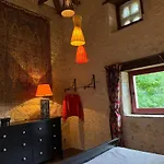 Chateau La Rochette Bed & Breakfast Lisle