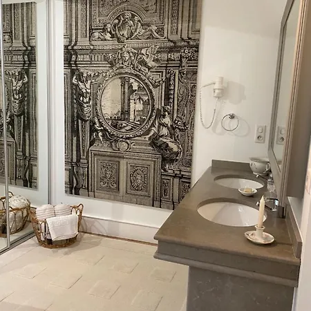 Couette-café Chateau La Rochette Lisle