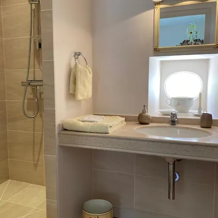 Bed & Breakfast Chateau La Rochette *