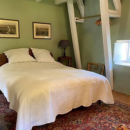Chateau La Rochette 3* Lisle
