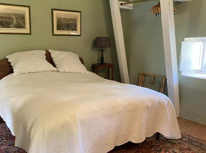 Bed & Breakfast Chateau La Rochette