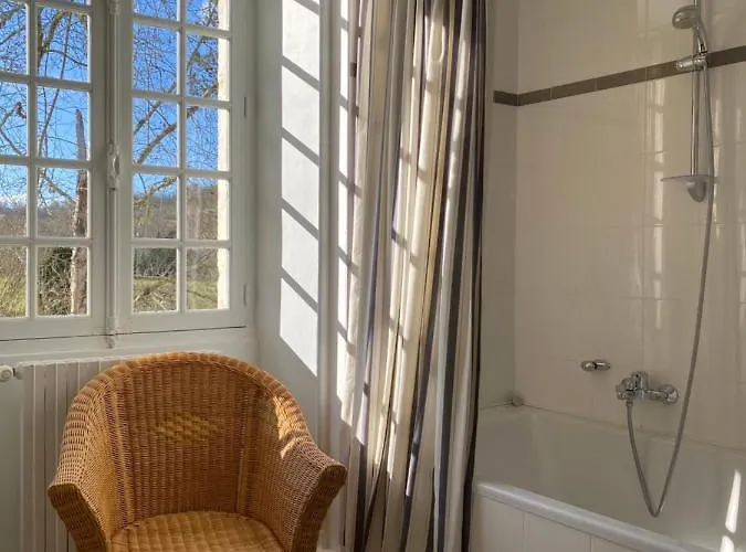 Chateau La Rochette Oda ve Kahvaltı Lisle