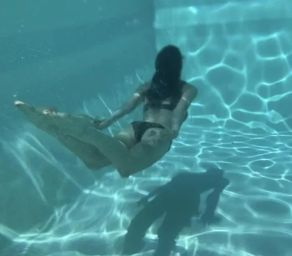 Oda ve Kahvaltı Chateau La Rochette 3*