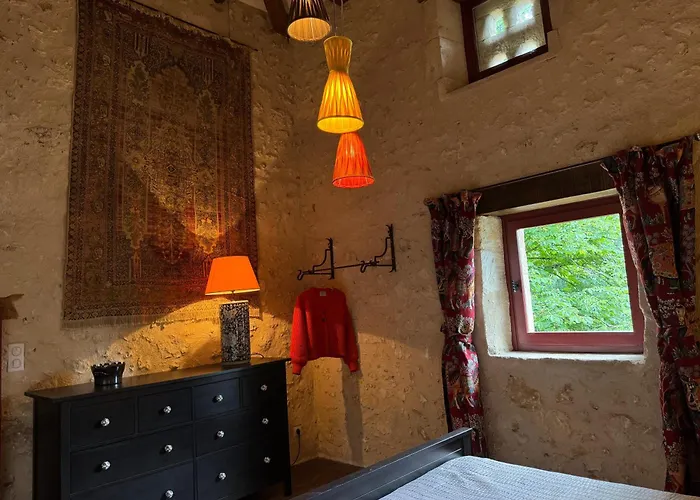 Chateau La Rochette Oda ve Kahvaltı Lisle